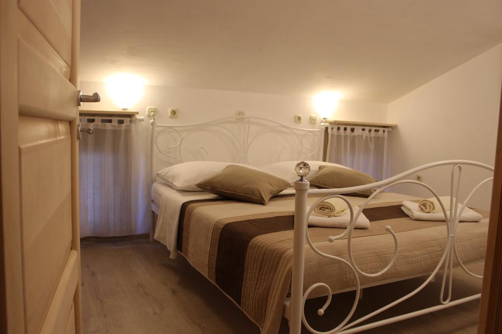 Guesthouse Casetta Verde Novaki Motovunski Exteriör bild