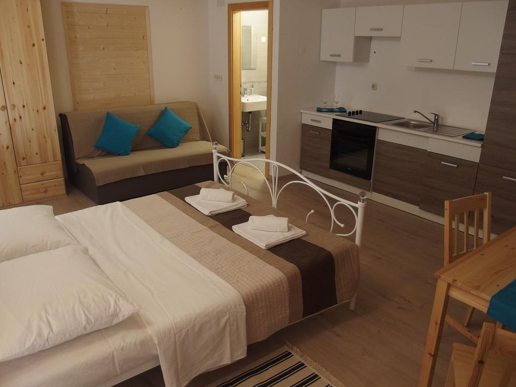 Guesthouse Casetta Verde Novaki Motovunski Exteriör bild