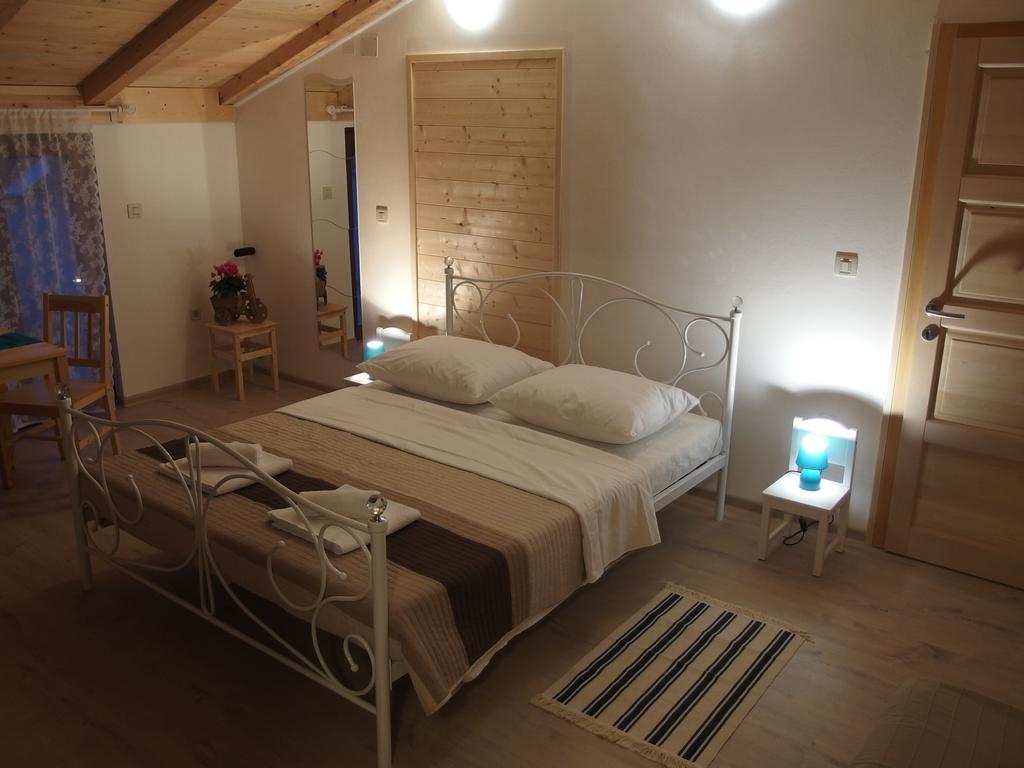 Guesthouse Casetta Verde Novaki Motovunski Exteriör bild