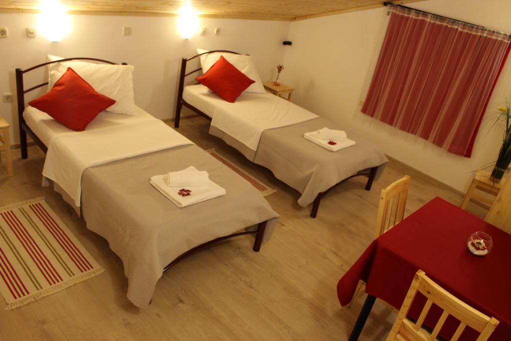 Guesthouse Casetta Verde Novaki Motovunski Exteriör bild